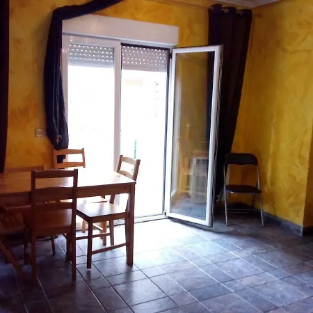Chalet Con Parcela * Santander